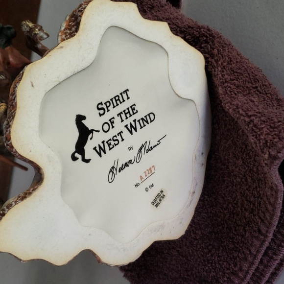 INDIAN  SPIRIT OF THE WEST  WIND  Indian statue - Picture 10 of 13